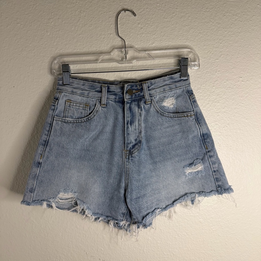 VICI x Twelve by Ontwelfth Frayed Hem Jean Shorts